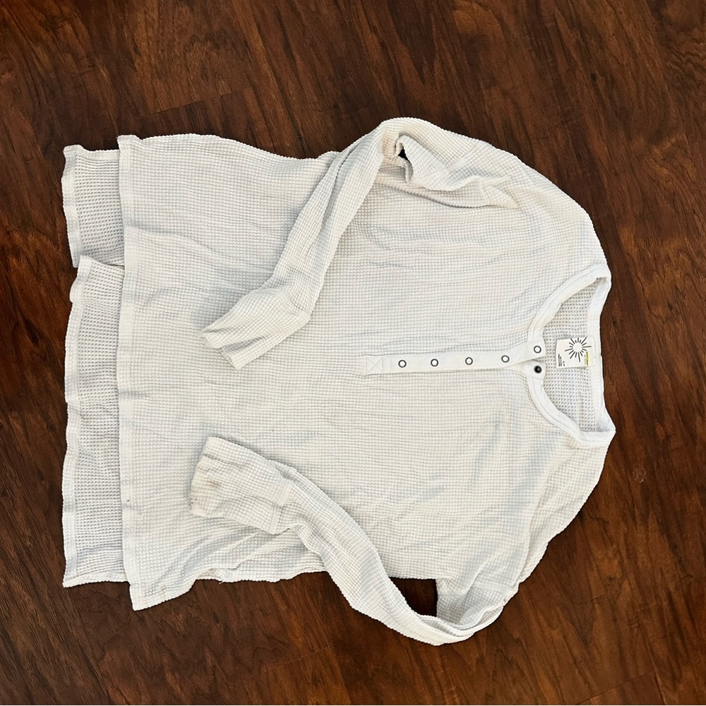 Aerie Cream Long Sleeve Tee